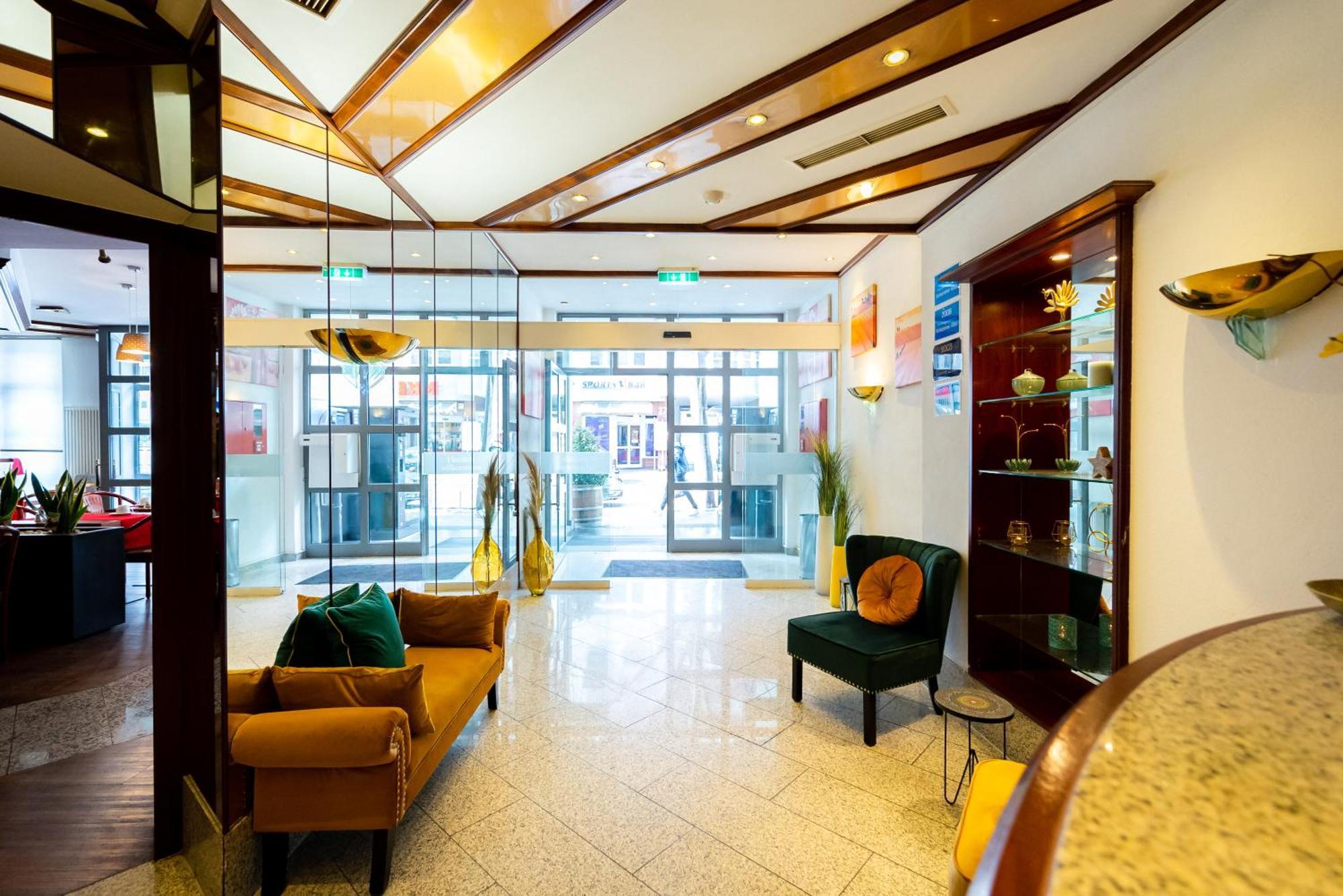 Cityhotel Feuerbach Hotel 3*